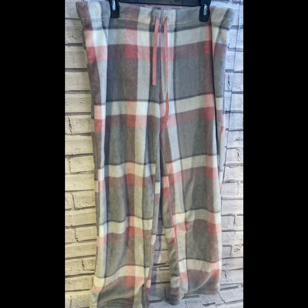 Secret Treasures plaid fluffy fleece pajama pants